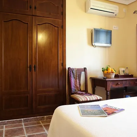 Hospederia Santiago 2* Chiclana de la Frontera