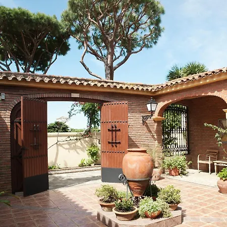 Hospederia Santiago 2*